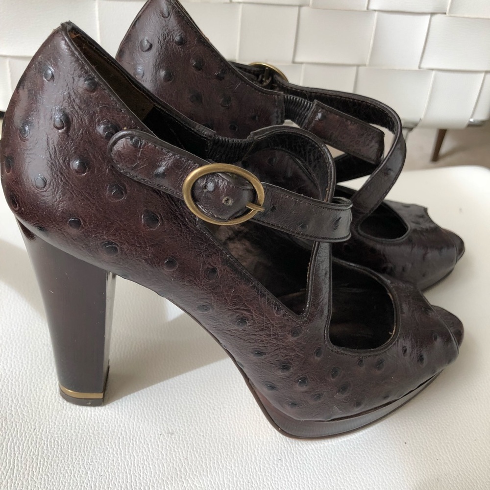 Banana republic blocked heels